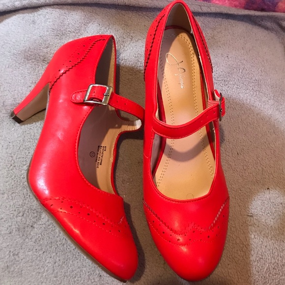 Heels - Picture 3 of 3